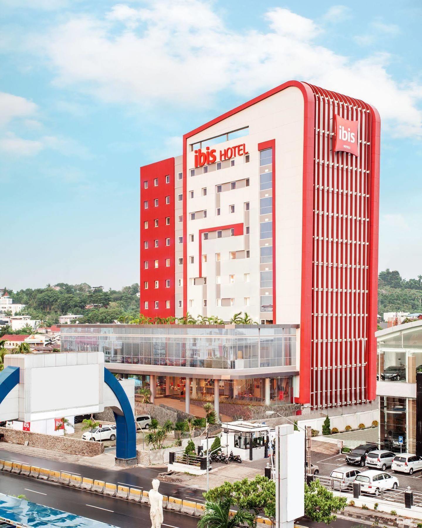 Hotel Ibis Center Boulevard 3*